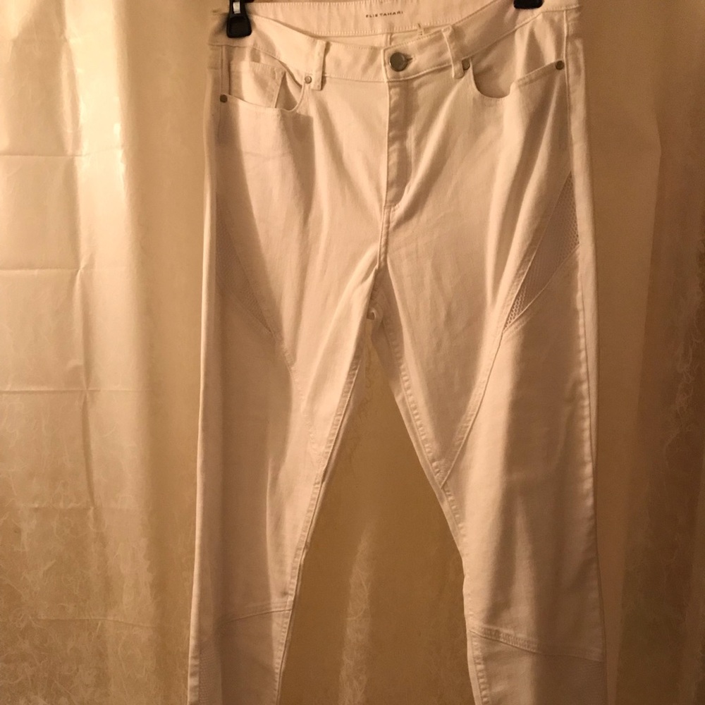 NWOT-Elie Tahari Jeans White w/mesh detail on legs